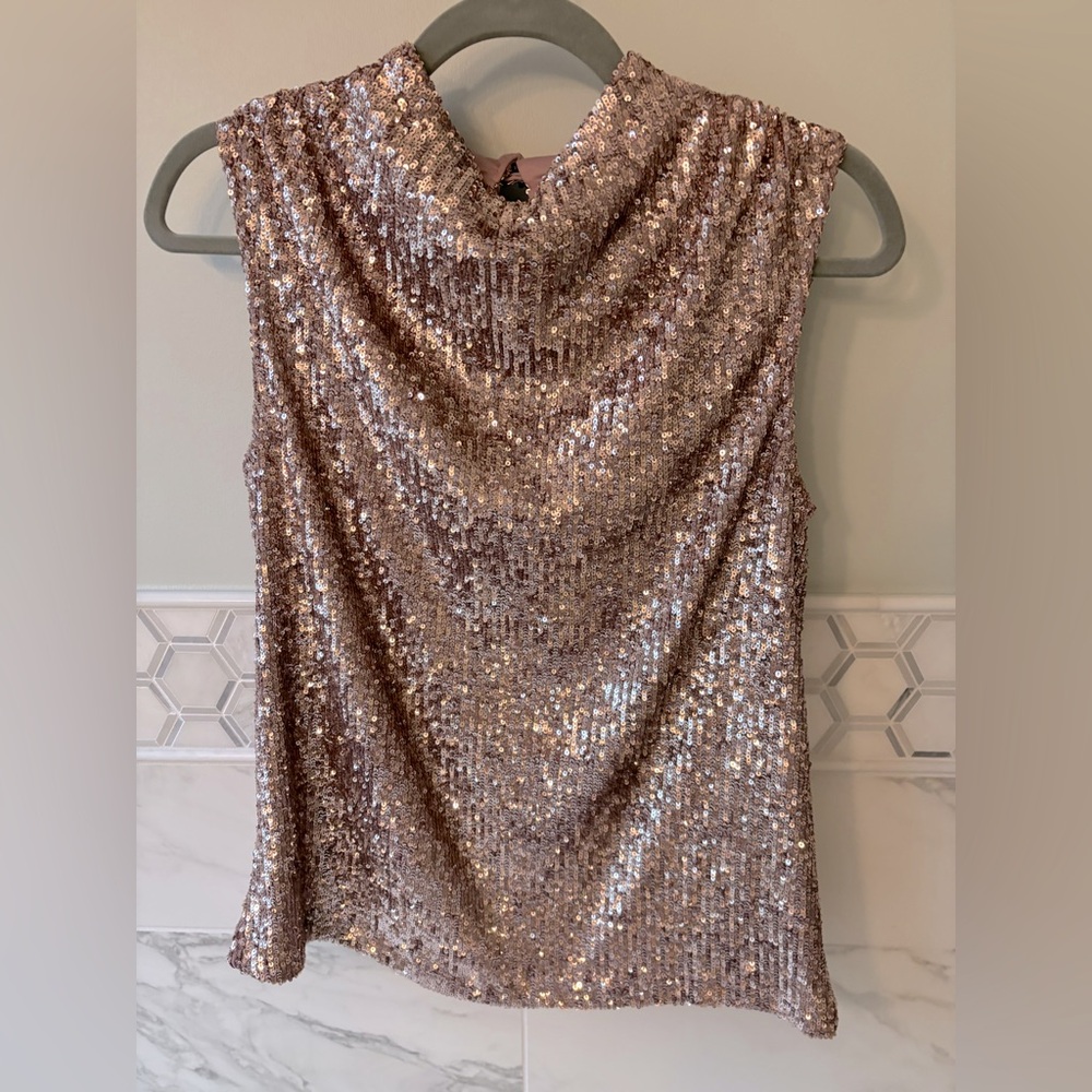 Cable and Gauge rose gold pink sequin top, women’s small